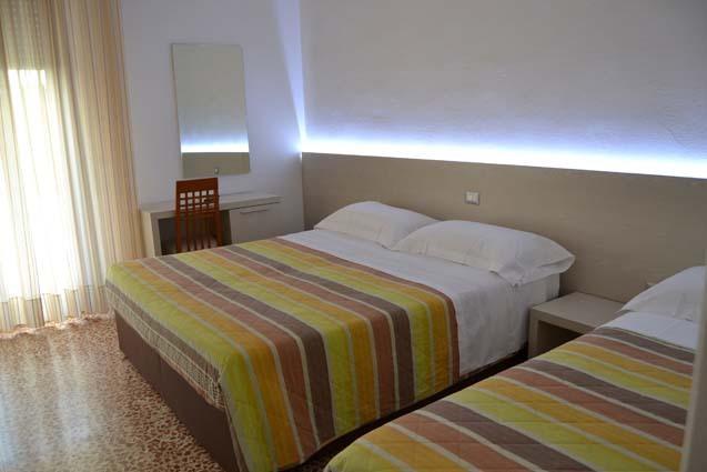 Hotel Rosa Del Tirreno Quercianella Bilik gambar